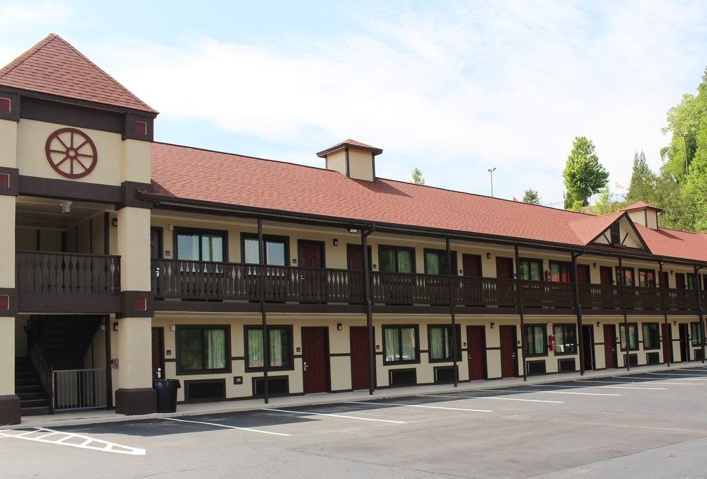 Red Roof Inn Гелен Екстер'єр фото